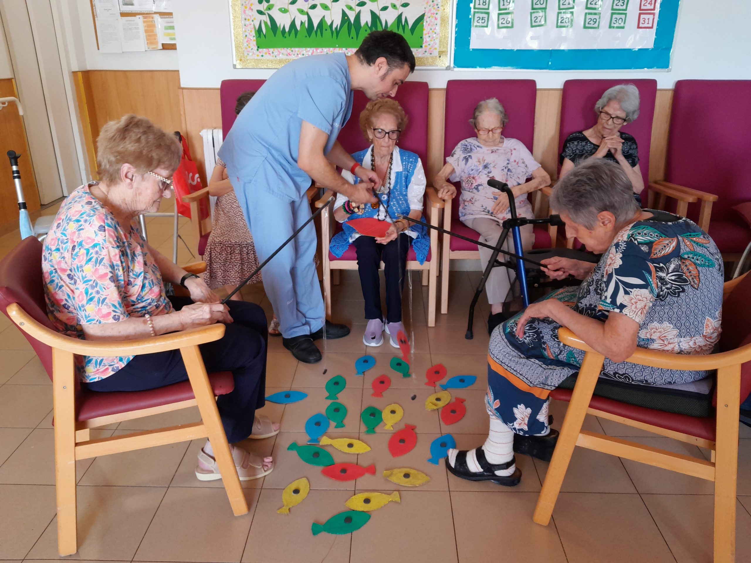 Pescant peixos de colors